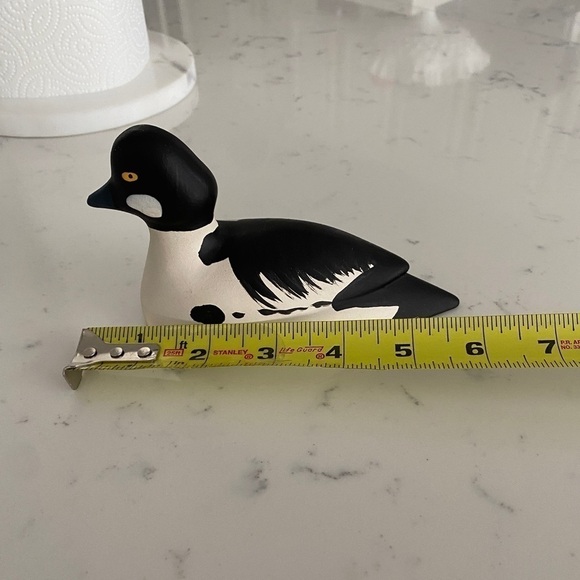 Duck Decoy Black and White Small Hand Painted and Signed Ceramic Figurine - Picture 9 of 10